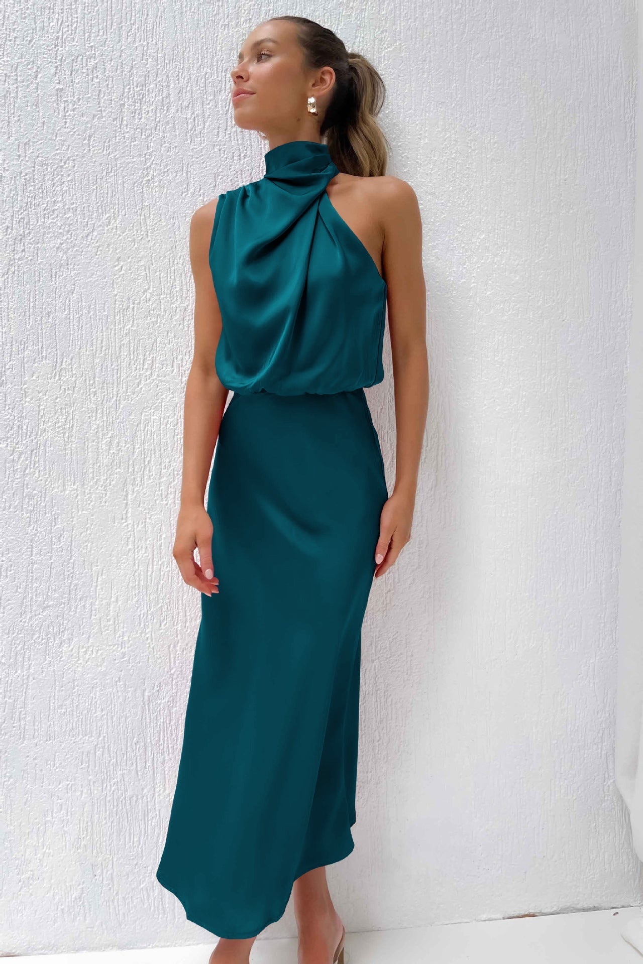 Valeria - Long Satin Dress with Neckline