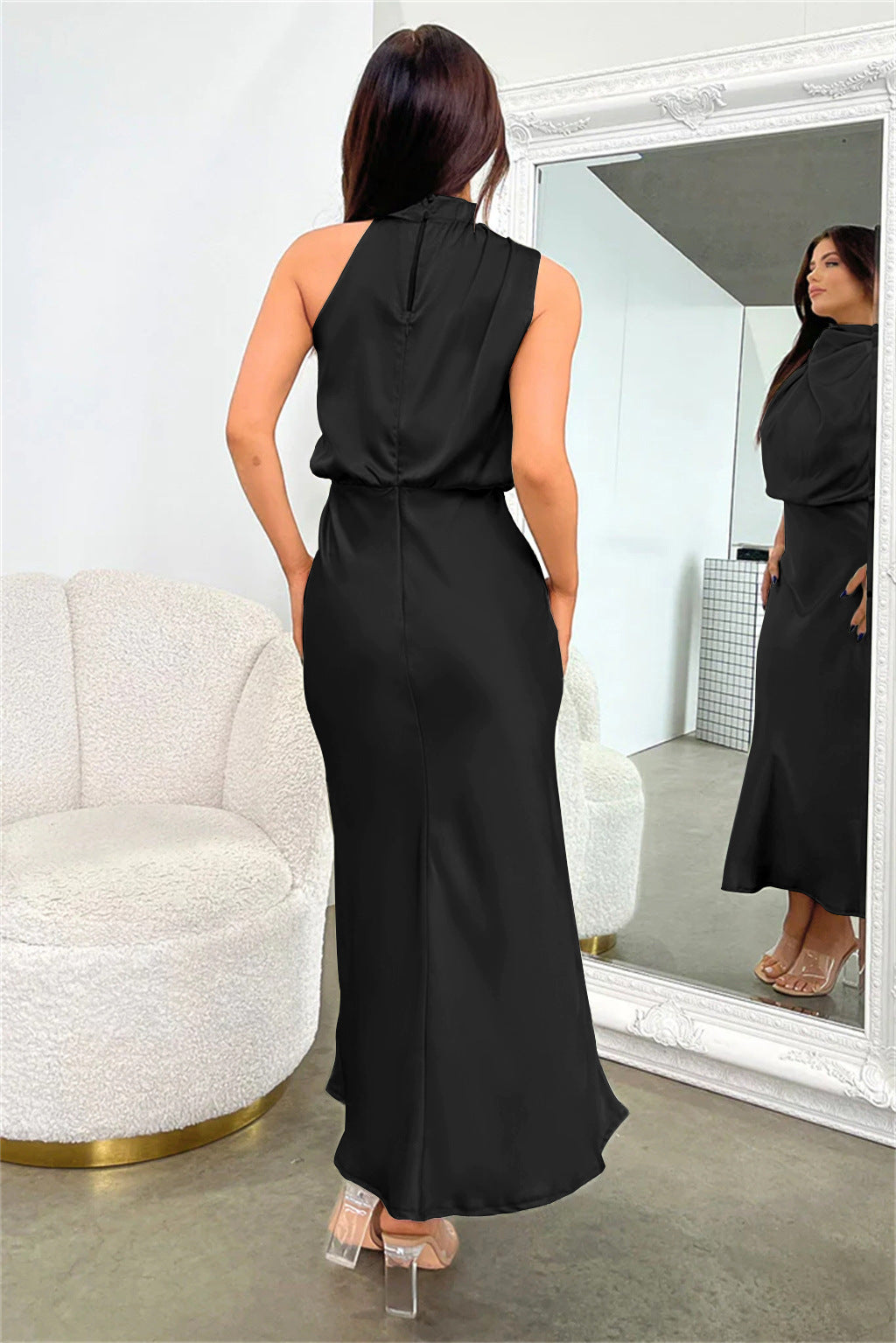 Valeria - Long Satin Dress with Neckline